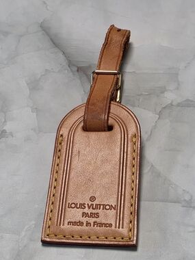 Louis Vuitton Tan Vachetta Leather Luggage Tag with Yellow Stitching